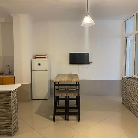 Cozy Apartment In The Center Of Batumi Exteriör bild