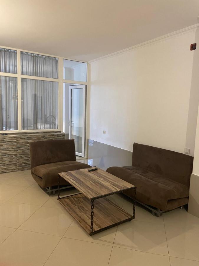 Cozy Apartment In The Center Of Batumi Exteriör bild